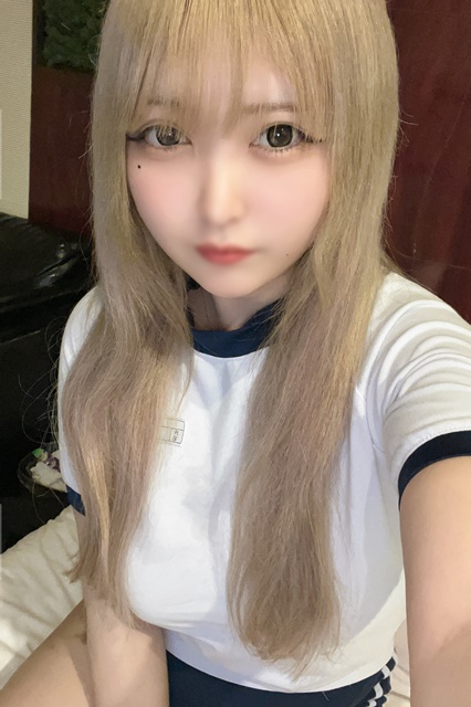 ももな