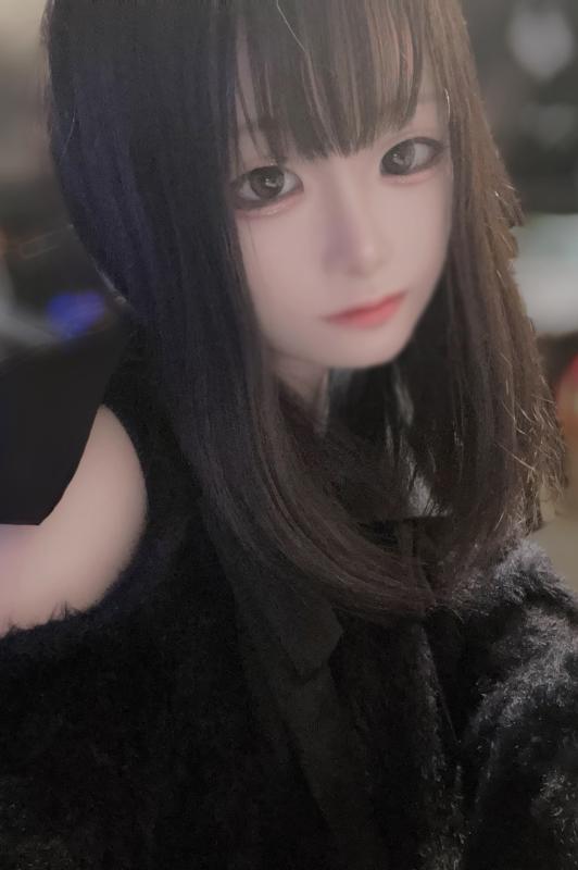 やん