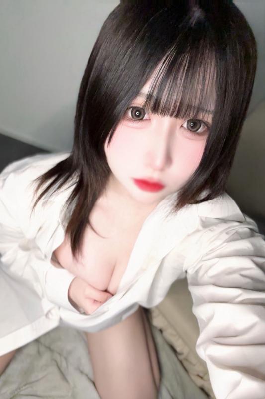 みい